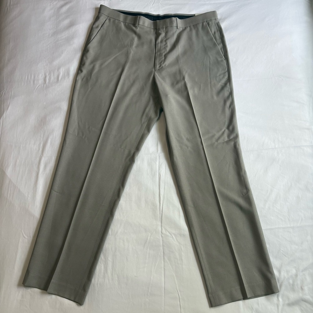 Perry Ellis Dress Pants - Picture 3 of 10